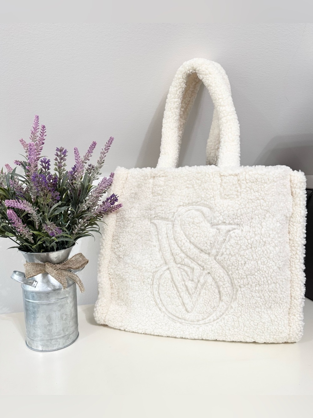 Victoria’s Secret Faux Fur Sherpa Plush Logo Cozy Large Tote Bag EUC